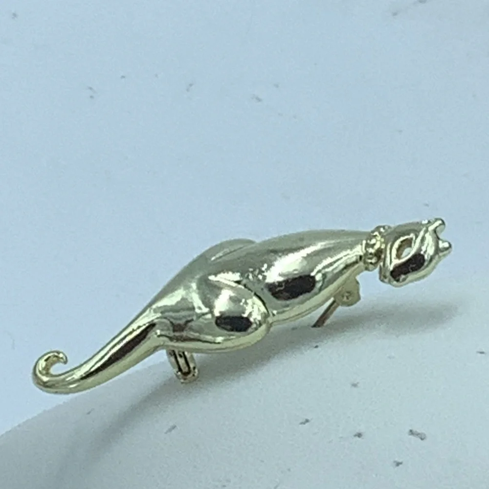 Gold Tone Cat Pin